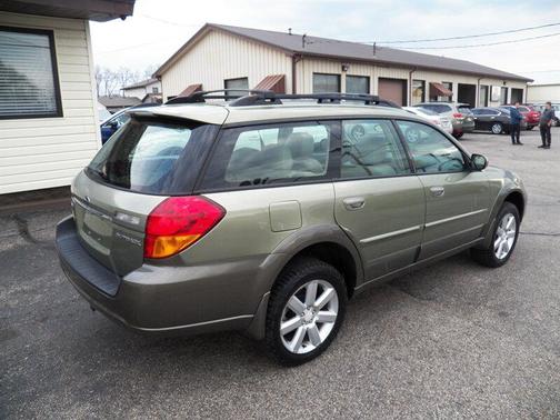 Willow Green Opal/Moss Green Metallic 2006 Subaru Outback 2.5 i Limited