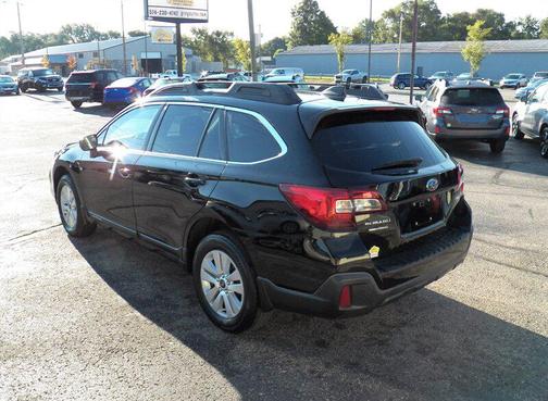 2018 Subaru Outback 2.5i Premium