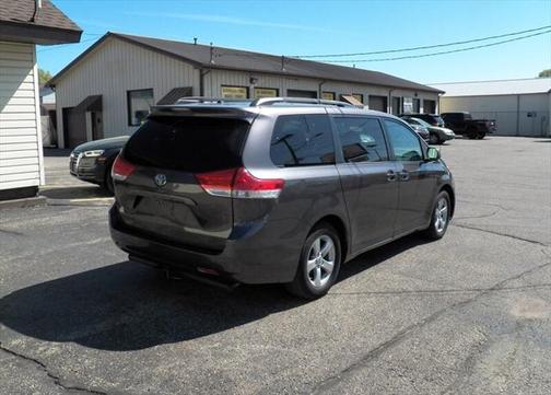 2013 Toyota Sienna LE
