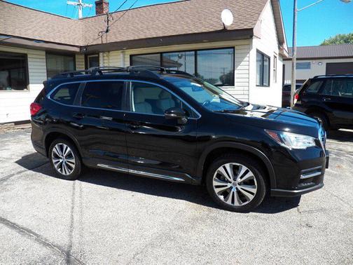 Crystal Black Silica 2020 Subaru Ascent Limited 7-Passenger