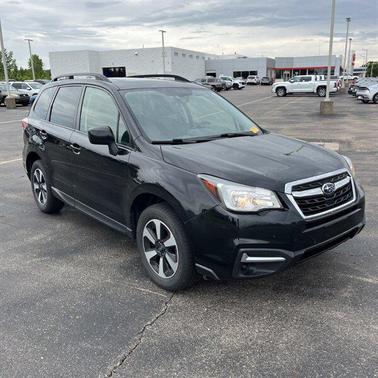 Crystal Black Silica 2018 Subaru Forester 2.5i Premium