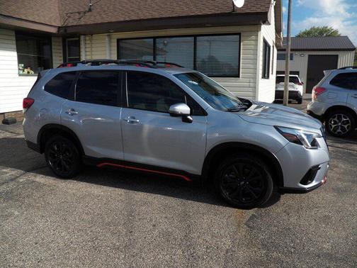 Ice Silver Metallic 2022 Subaru Forester Sport