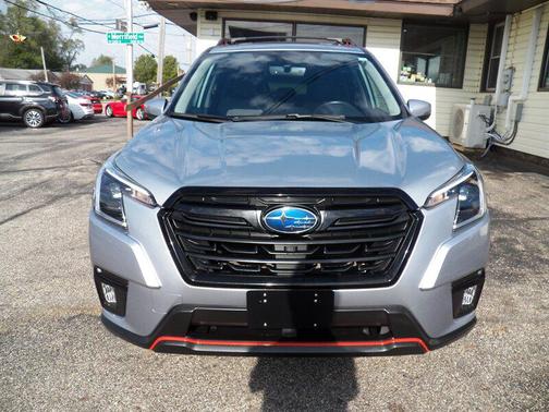Ice Silver Metallic 2022 Subaru Forester Sport