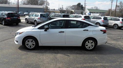 2024 Nissan Versa 1.6 S