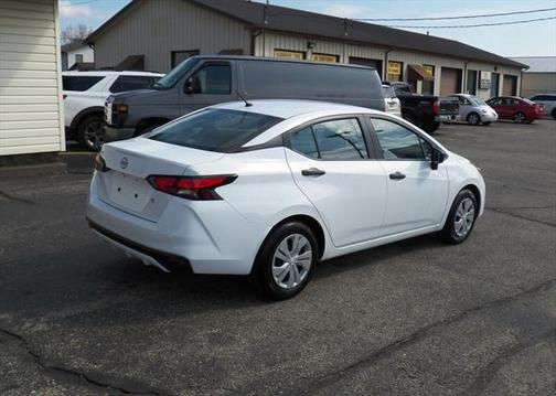 2024 Nissan Versa 1.6 S