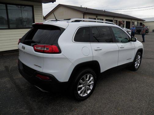 Bright White Clearcoat 2015 Jeep Cherokee Limited