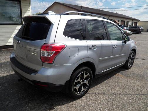 Ice Silver Metallic 2016 Subaru Forester 2.0XT Touring