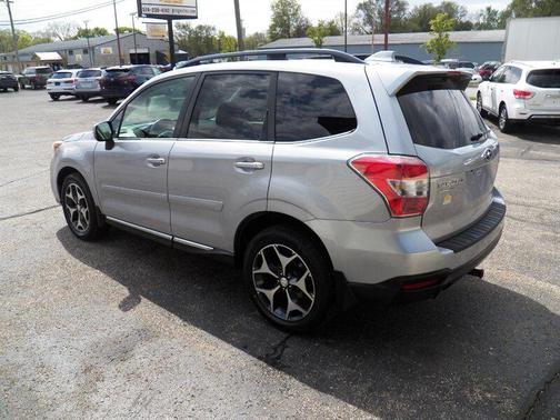 Ice Silver Metallic 2016 Subaru Forester 2.0XT Touring