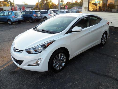 2014 Hyundai ELANTRA SE