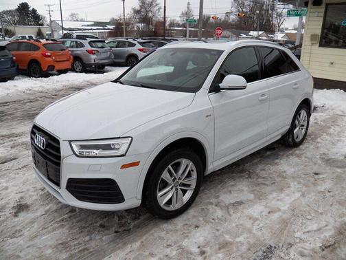2018 Audi Q3 2.0T Premium Plus