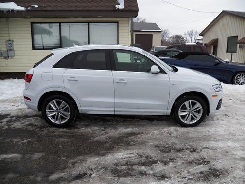 2018 Audi Q3 2.0T Premium Plus