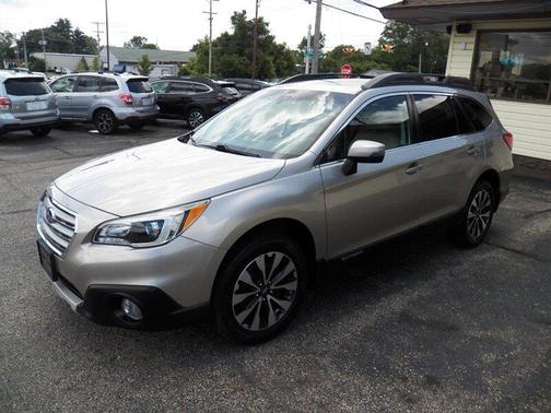 Ice Silver Metallic 2016 Subaru Outback 2.5i Limited