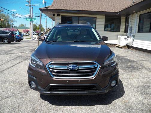 Cinnamon Brown Pearl 2019 Subaru Outback 3.6R Limited