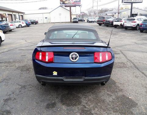 2011 Ford Mustang V6 Premium