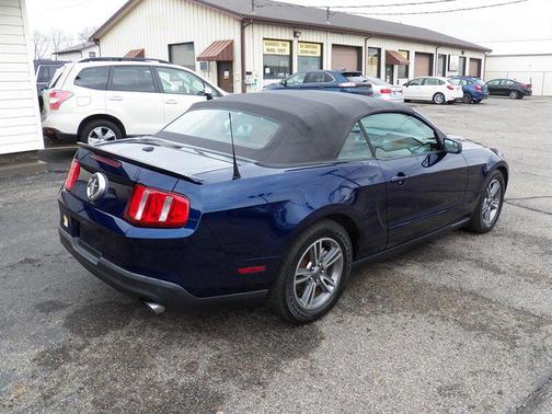 2011 Ford Mustang V6 Premium