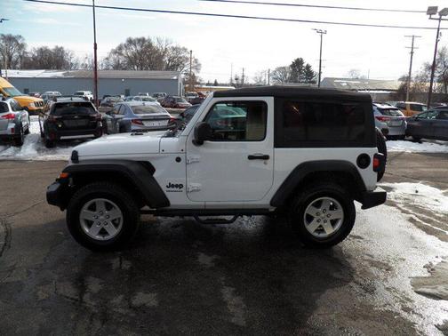 2022 Jeep Wrangler Sport S