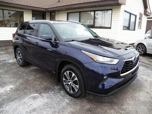 2020 Toyota Highlander Hybrid XLE