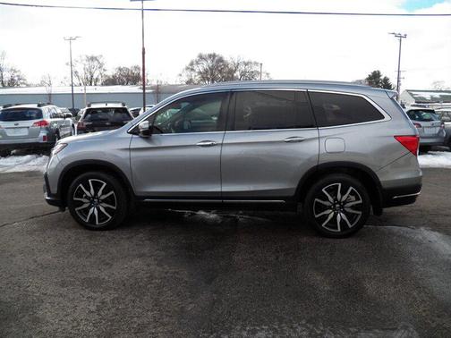 2020 Honda Pilot Touring 8-Passenger