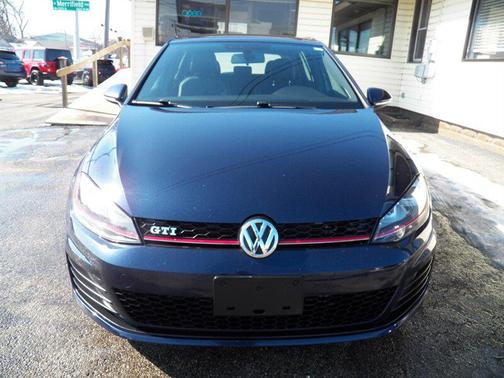 2016 Volkswagen Golf GTI 2.0T SE 4-Door