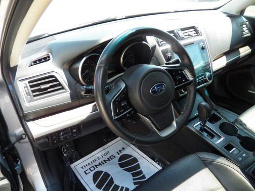 Ice Silver Metallic 2019 Subaru Outback 2.5i Limited