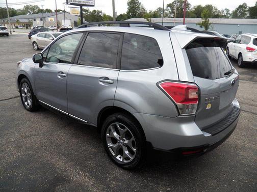 Ice Silver Metallic 2017 Subaru Forester 2.5i Touring