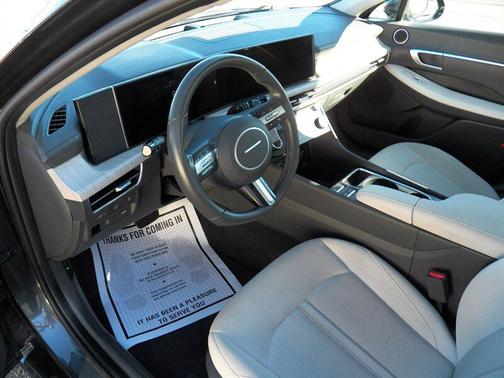 2024 Hyundai SONATA Hybrid SE