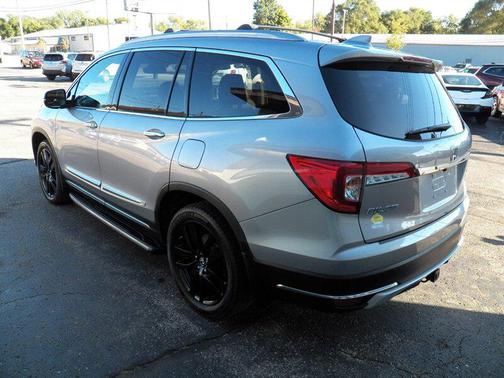 2019 Honda Pilot Touring 8-Passenger