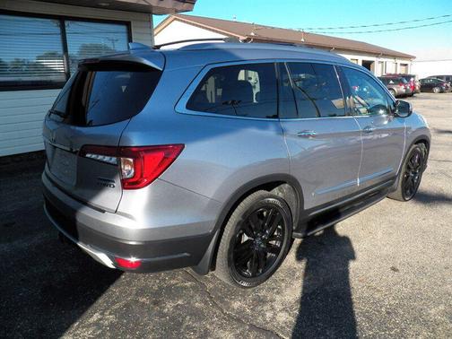 2019 Honda Pilot Touring 8-Passenger