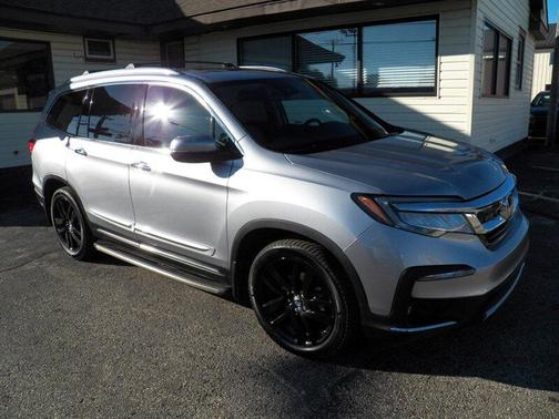 2019 Honda Pilot Touring 8-Passenger