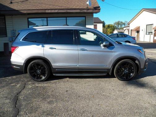 2019 Honda Pilot Touring 8-Passenger
