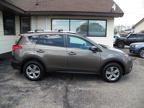 Magnetic Gray Metallic 2015 Toyota RAV4 XLE