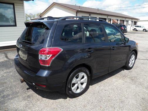 Dark Gray Metallic 2016 Subaru Forester 2.5i Premium