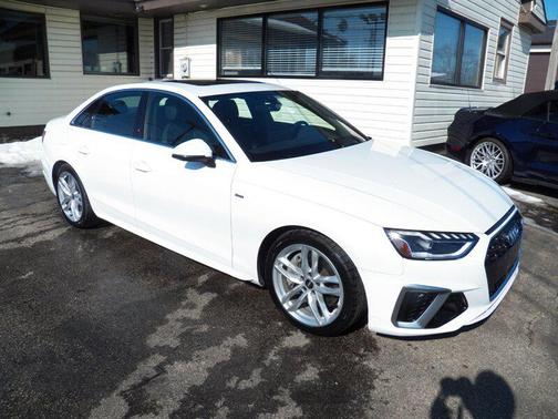 2023 Audi A4 45 S line Premium Plus