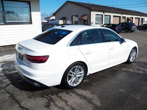 2023 Audi A4 45 S line Premium Plus