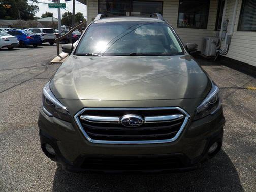 Tungsten Metallic 2018 Subaru Outback 2.5i Premium