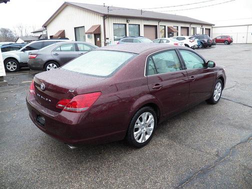 2008 Toyota Avalon XLS