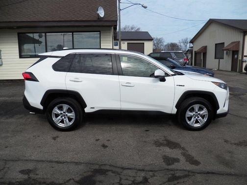 2019 Toyota RAV4 Hybrid LE