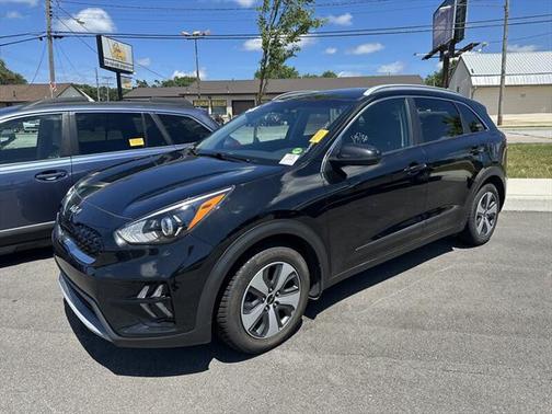 2022 Kia Niro LX