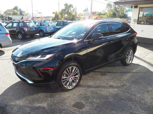 2022 Toyota Venza XLE