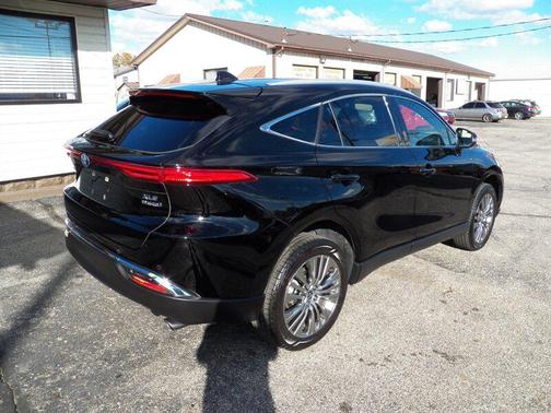 2022 Toyota Venza XLE