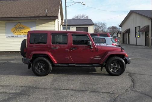 2013 Jeep Wrangler Unlimited Sahara