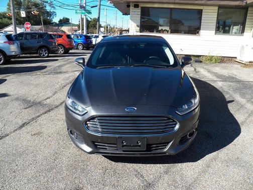 Ingot Silver 2015 Ford Fusion SE