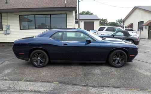 2016 Dodge Challenger SXT