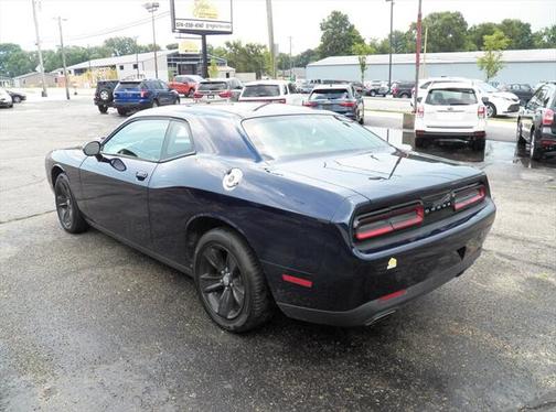 2016 Dodge Challenger SXT