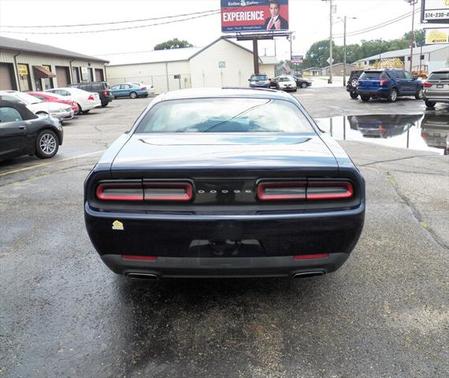 2016 Dodge Challenger SXT