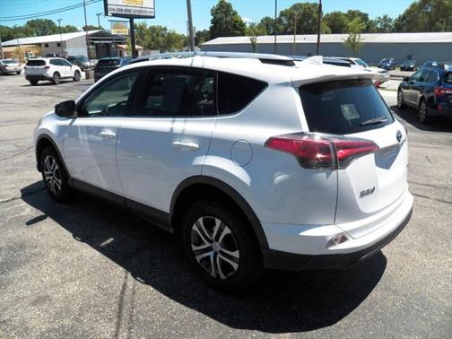 2016 Toyota RAV4 LE