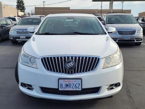 Photo 2 of 21 of 2013 Buick LaCrosse Leather