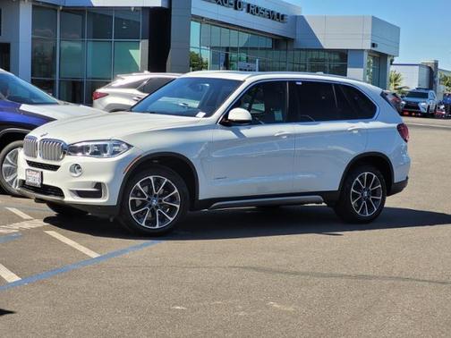 Photo 2 of 45 of 2018 BMW X5 xDrive35i