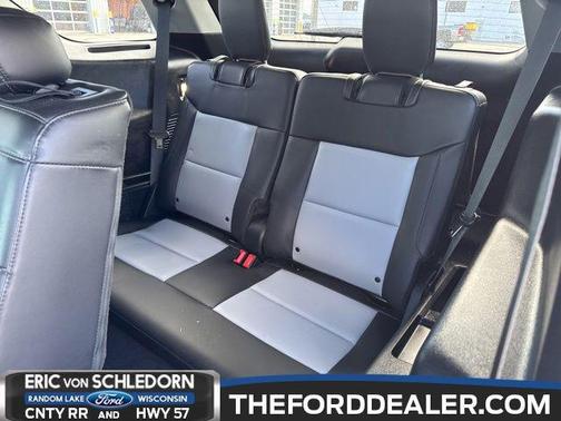 STAR WHITE MET TRI-COAT 2023 Ford Explorer XLT