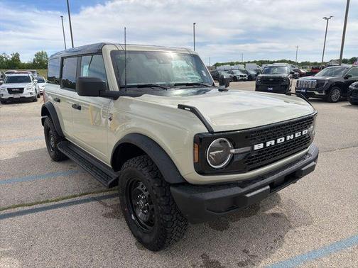 DESERT SAND 2026 Ford Bronco Big Bend